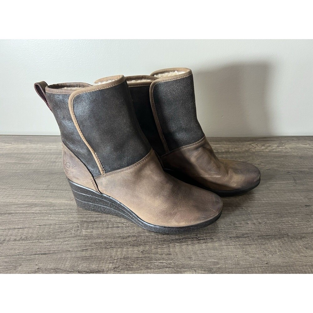 Ugg Renatta Waterproof Lined Pull-On Women’s 10 Brown Wedge Ankle Booties